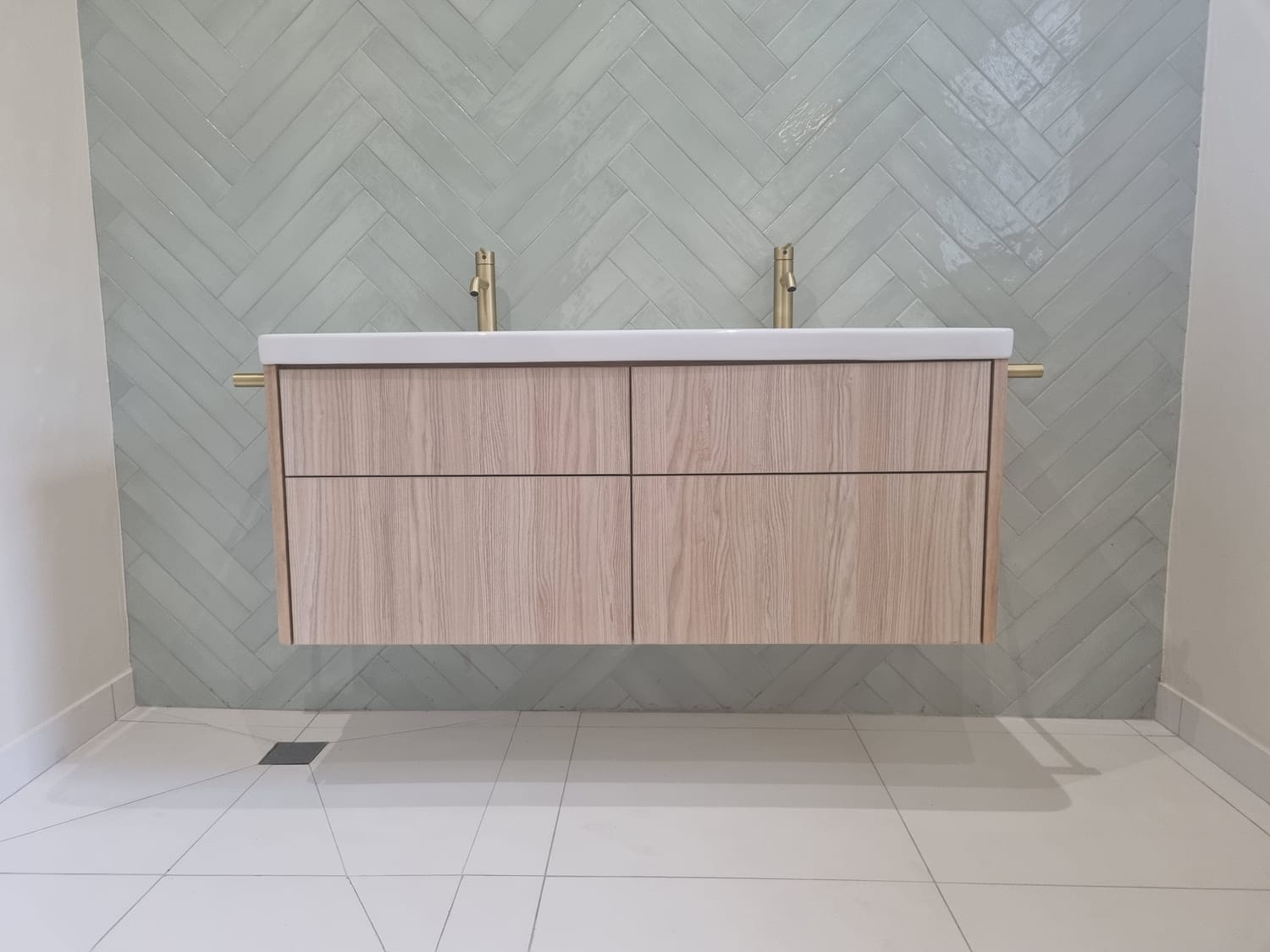 Fitted interior with custom joinery