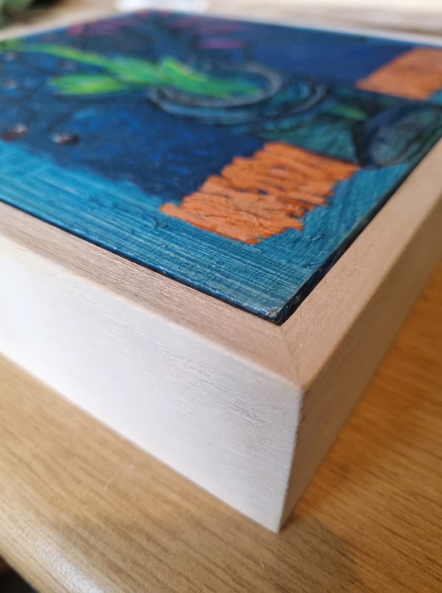 Frame corner samples and archival materials